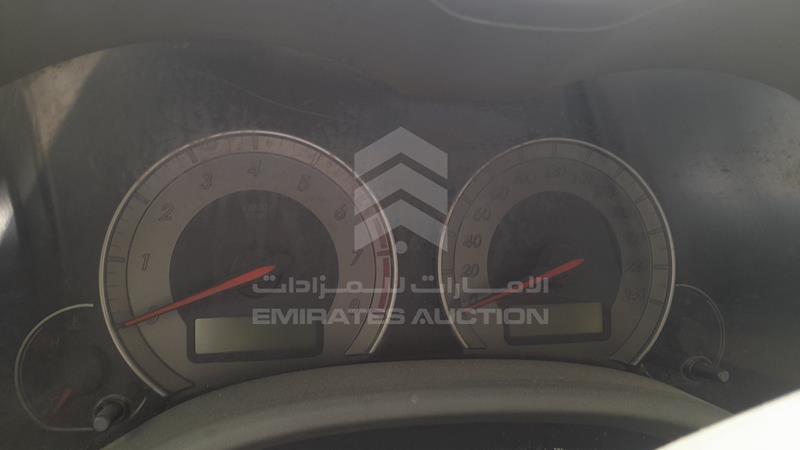VIN: JTDBR42E2AJ020020 Auction: EmiratesAuction Lot: 342835 JTDBR42E2AJ020020 Toyota Corolla 2010 WHITE Photo 14