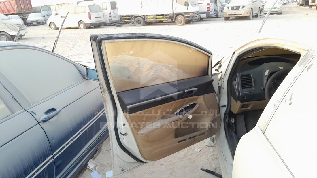 هوندا سيفيك 2008 — الباب الأمامي الأيسر — صورة 10