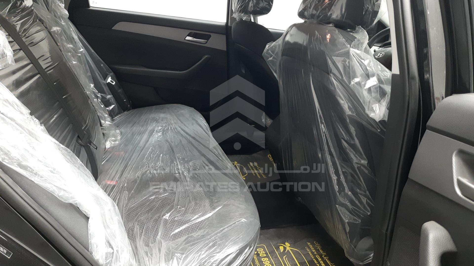 2019 HYUNDAI SONATA VIN: 5NPE24AF3KH786795