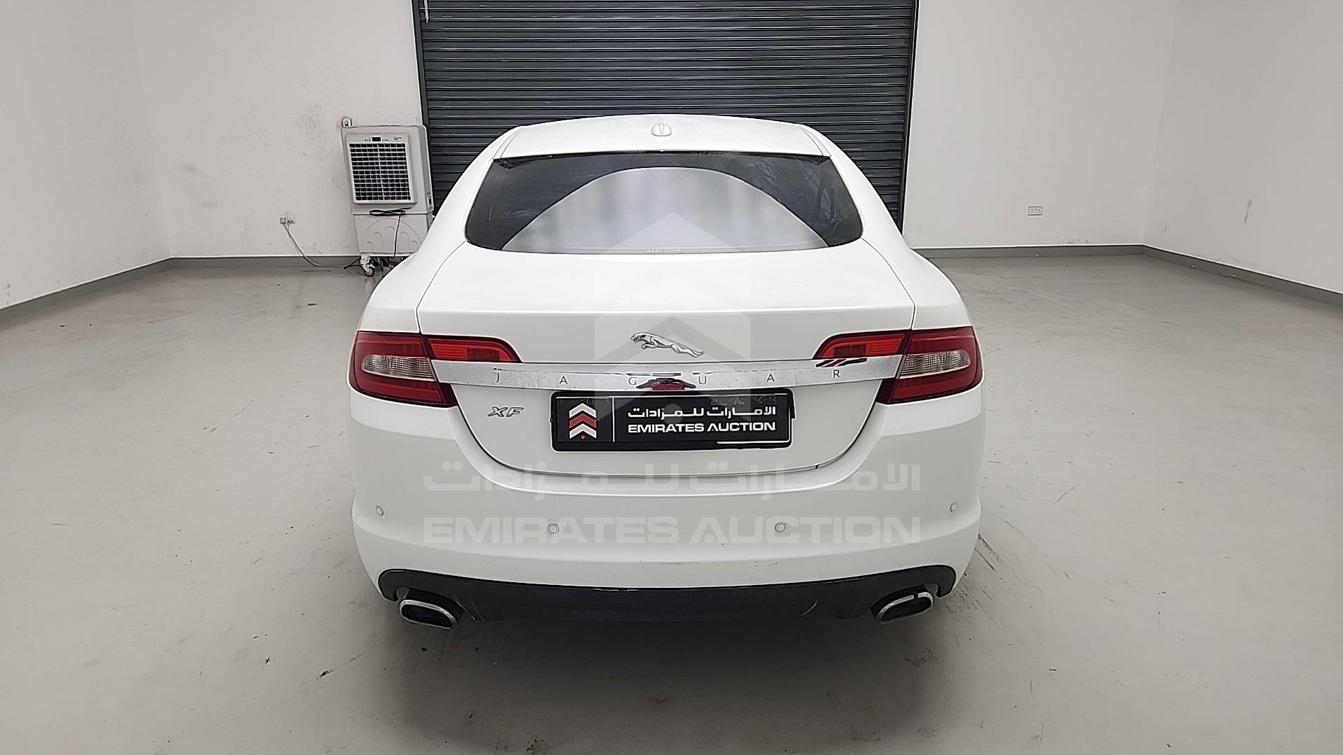 2011 JAGUAR XF VIN: SAJAA07DXBFR83989