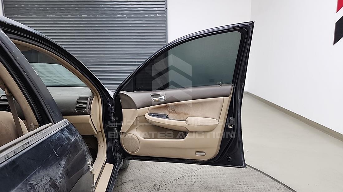 2004 Honda Accord — Front Right Door — Photo 26