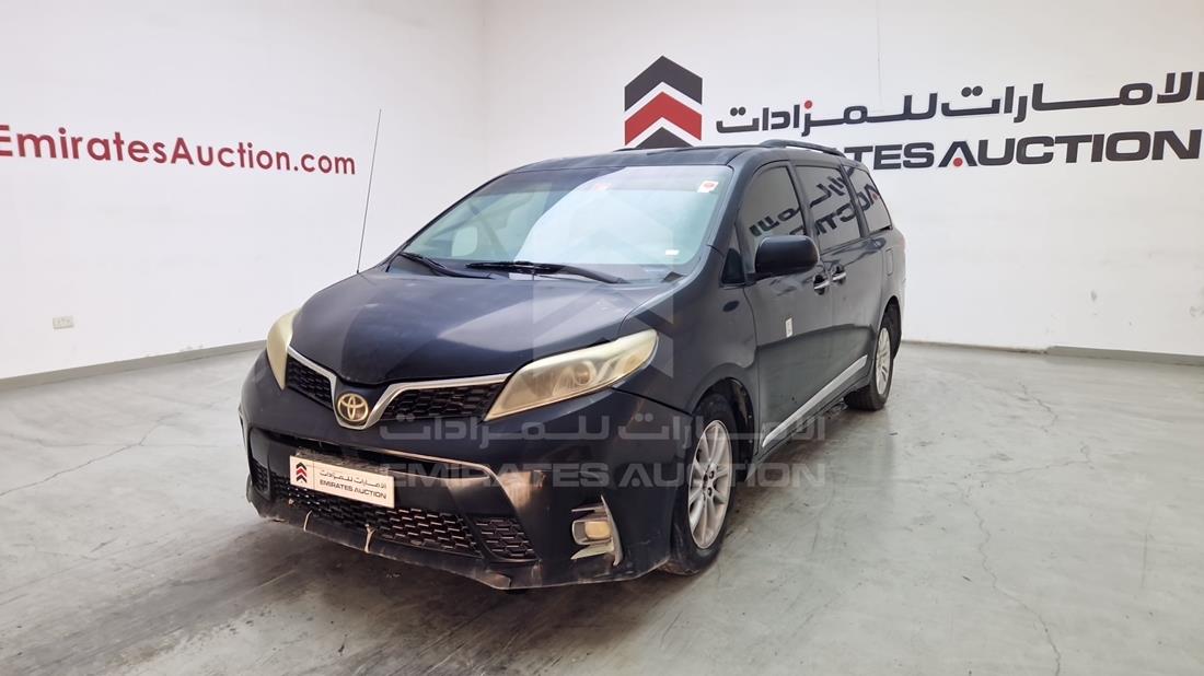 2012 Toyota Sienna — Front Left Angle — Photo 6