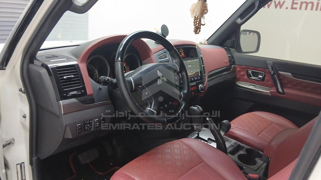 2020 Mitsubishi Pajero — Front Left Driver Dashboard View — Photo 15