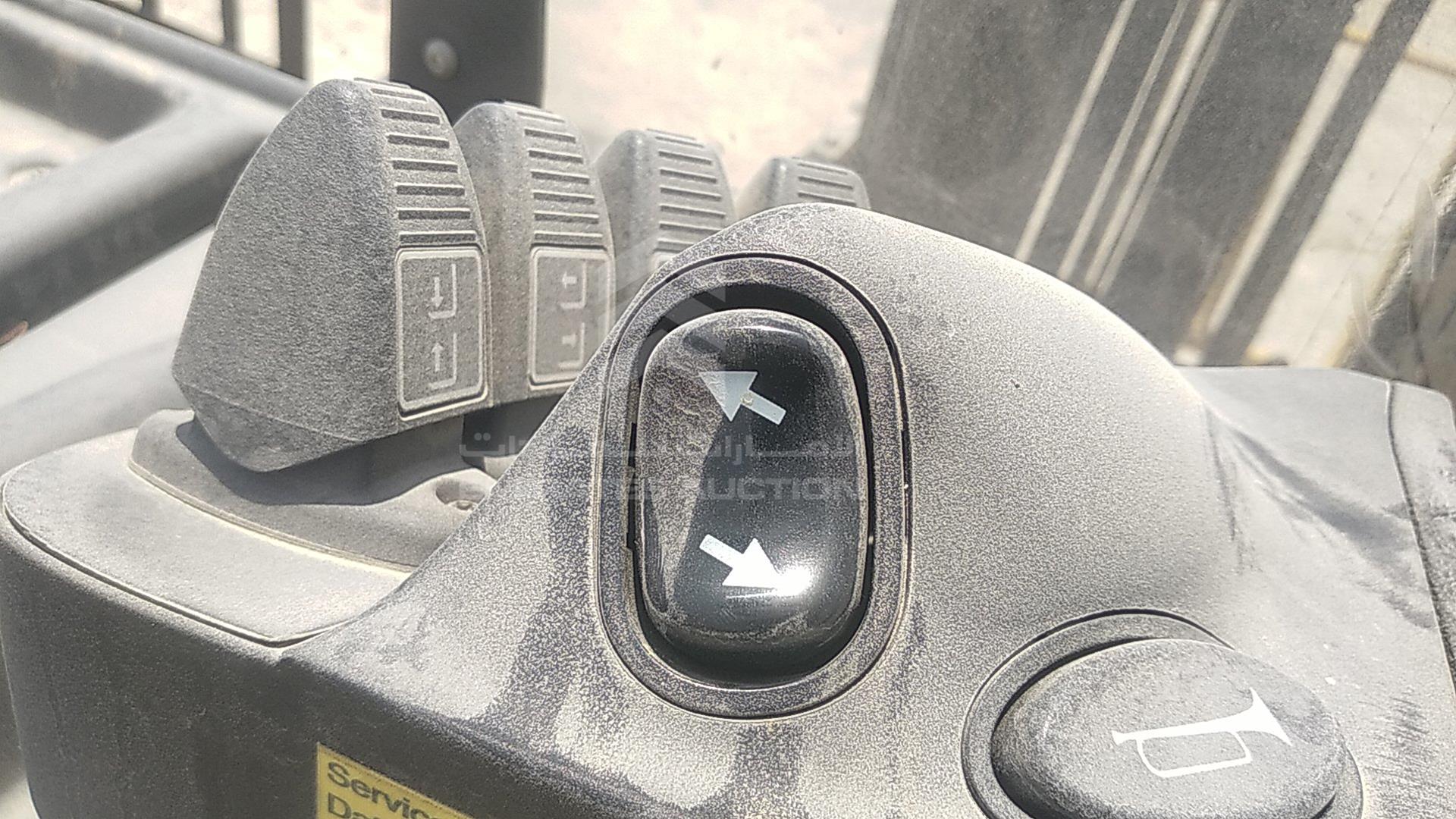 0 HYSTER --- VIN: D435T06549T