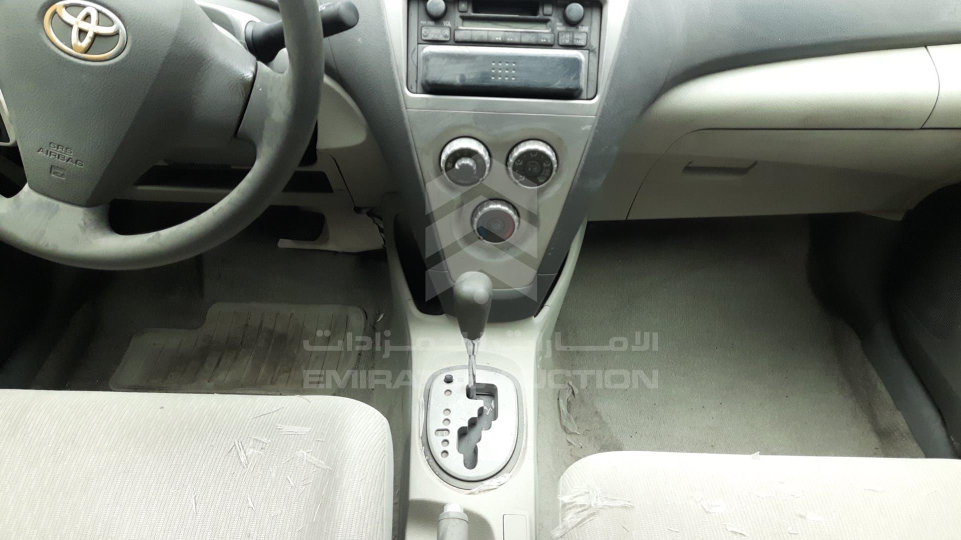 2010 TOYOTA YARIS VIN: JTDBW9232A1188342