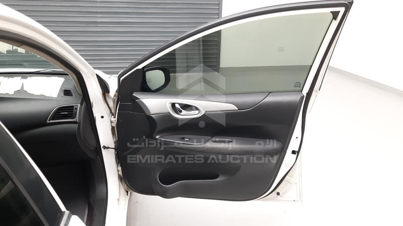 MNTBC2C93F6005567 Auction: EmiratesAuction Lot: 412005 MNTBC2C93F6005567 Nissan Tiida 2015 WHITE Photo 31