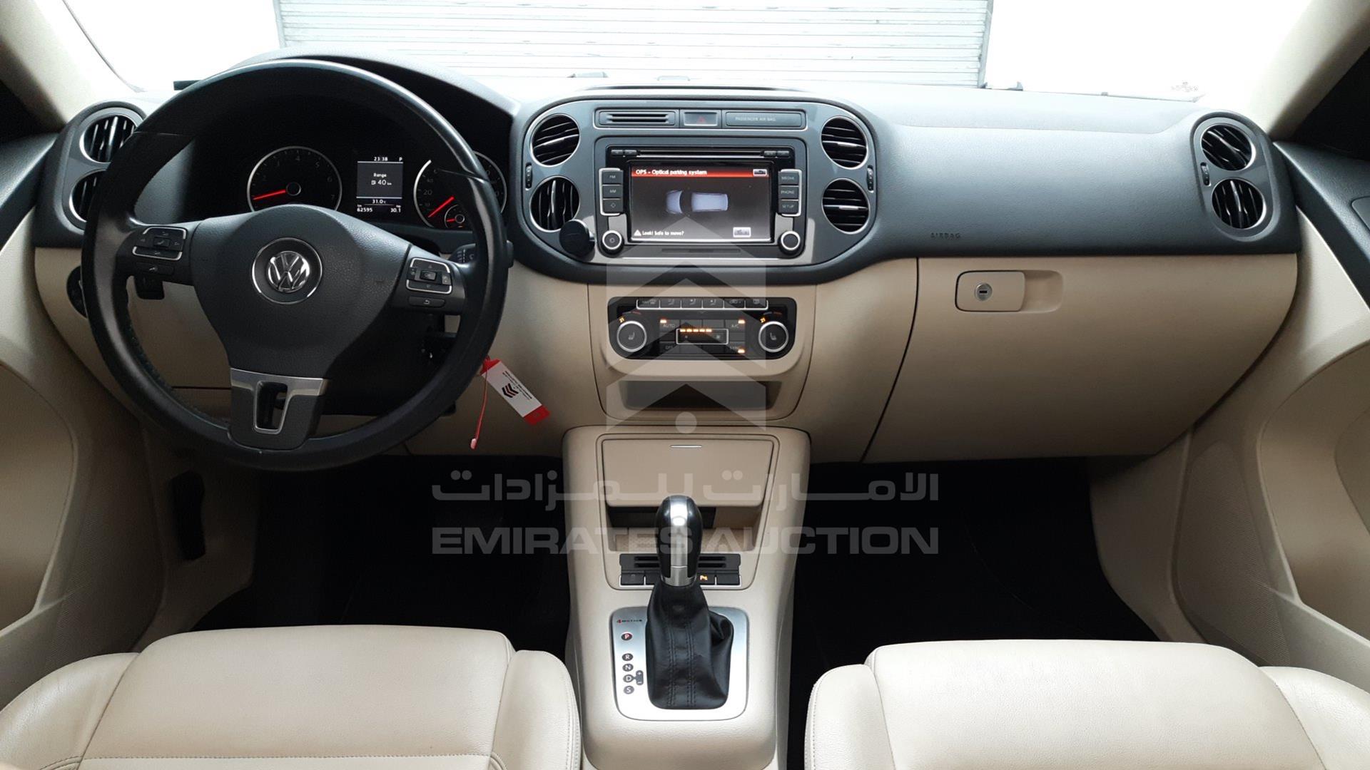2015 VOLKSWAGEN TIGUAN VIN: WVGCE2AX1FW500403