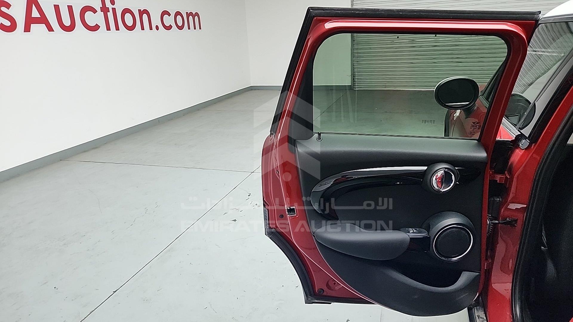 2017 MINI COOPER S VIN: WMWXS7101HT847147