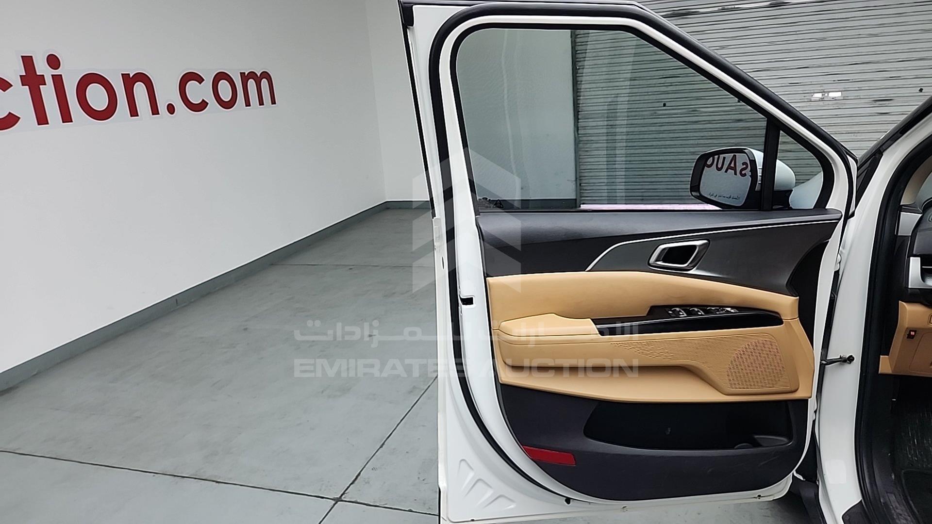 2021 KIA CARNIVAL VIN: KNANC8143M6049819