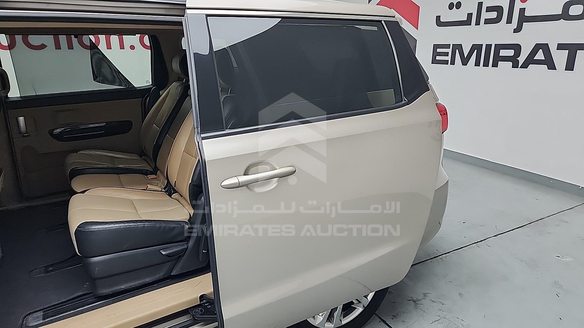 2016 KIA CARNIVAL VIN: KNAMC8121G6169908