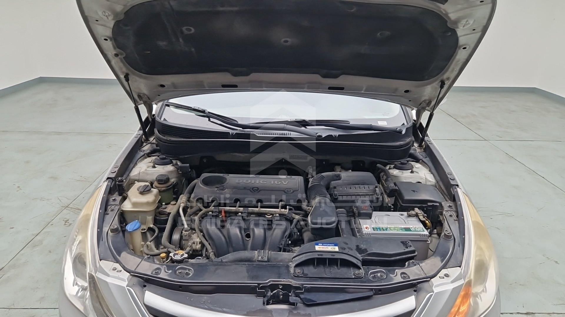 2014 HYUNDAI SONATA VIN: KMHEB41C0EA625057