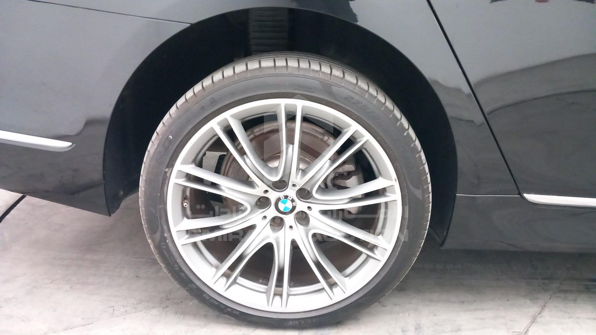2017 BMW 730 LI VIN: WBA7E0106HG673177