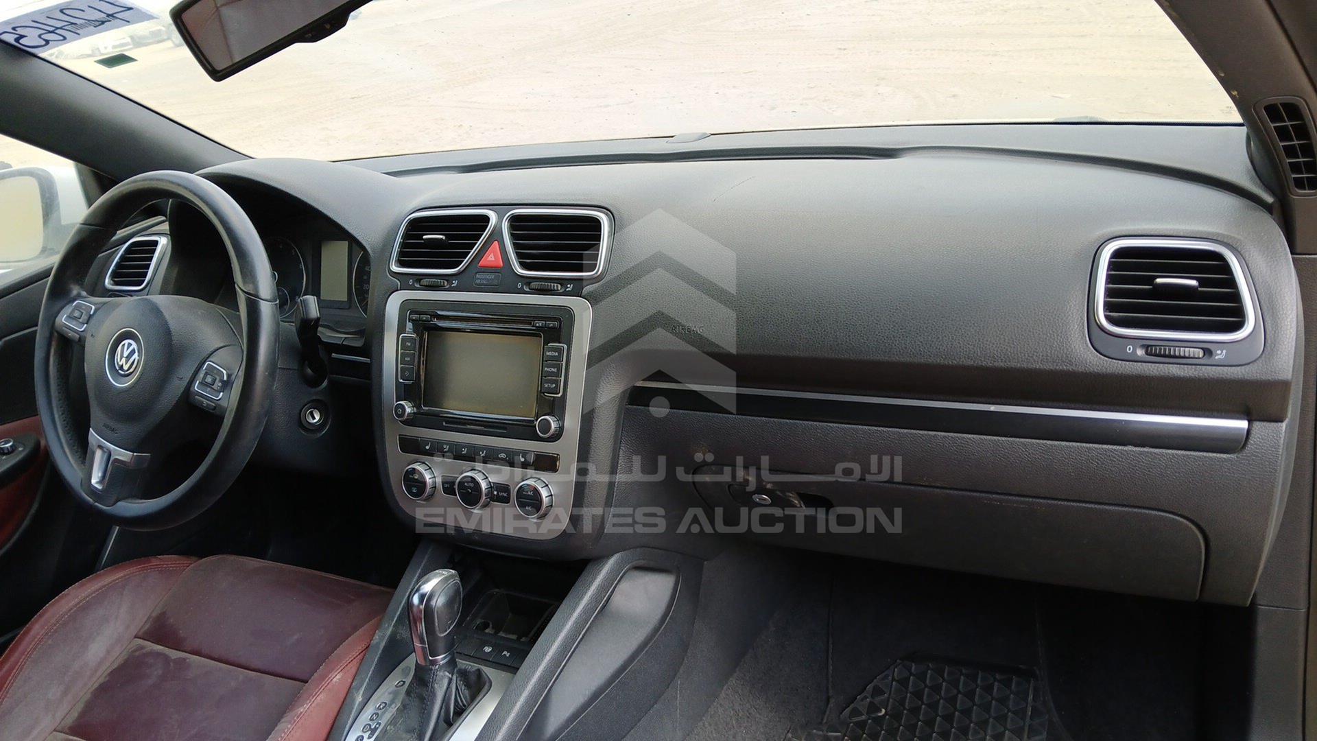 2013 VOLKSWAGEN EOS VIN: WVWAM2AH2DV002429