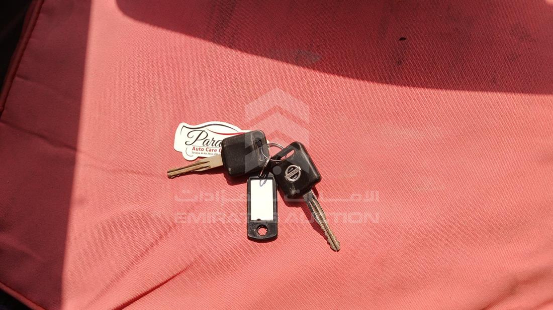 2010 Nissan Sunny — Keys — Photo 4
