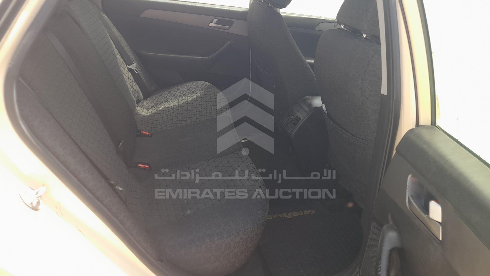 2019 HYUNDAI SONATA VIN: KMHE24130KA092977