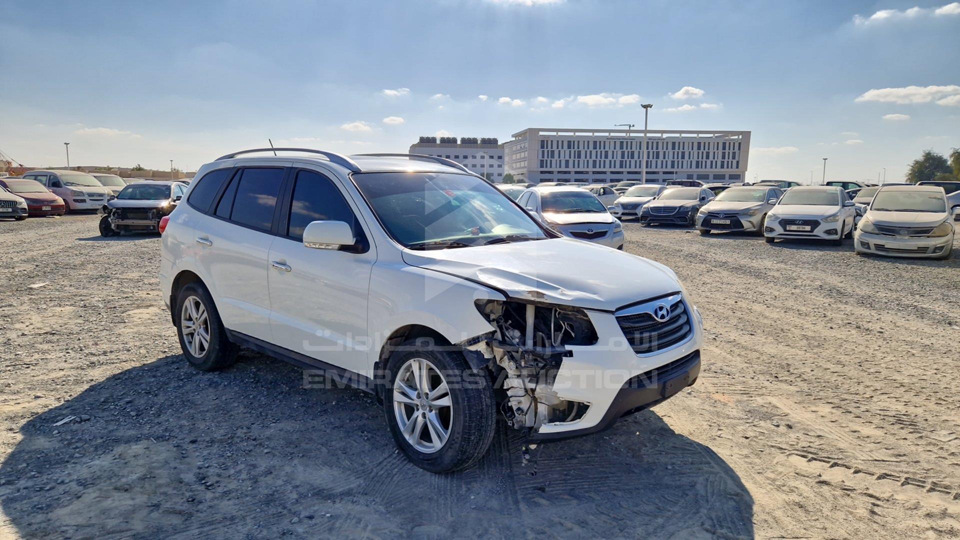 2011 HYUNDAI SANTA FE VIN: KMHSH81G6BU721605