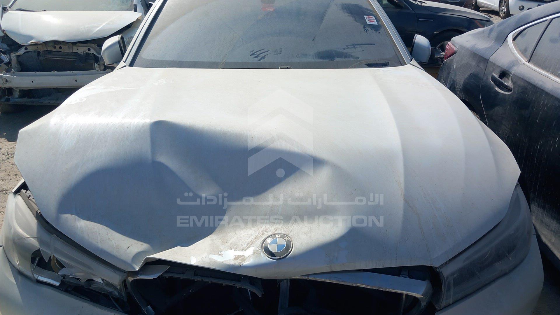 2016 BMW 730 VIN: WBA7E010XGG560458