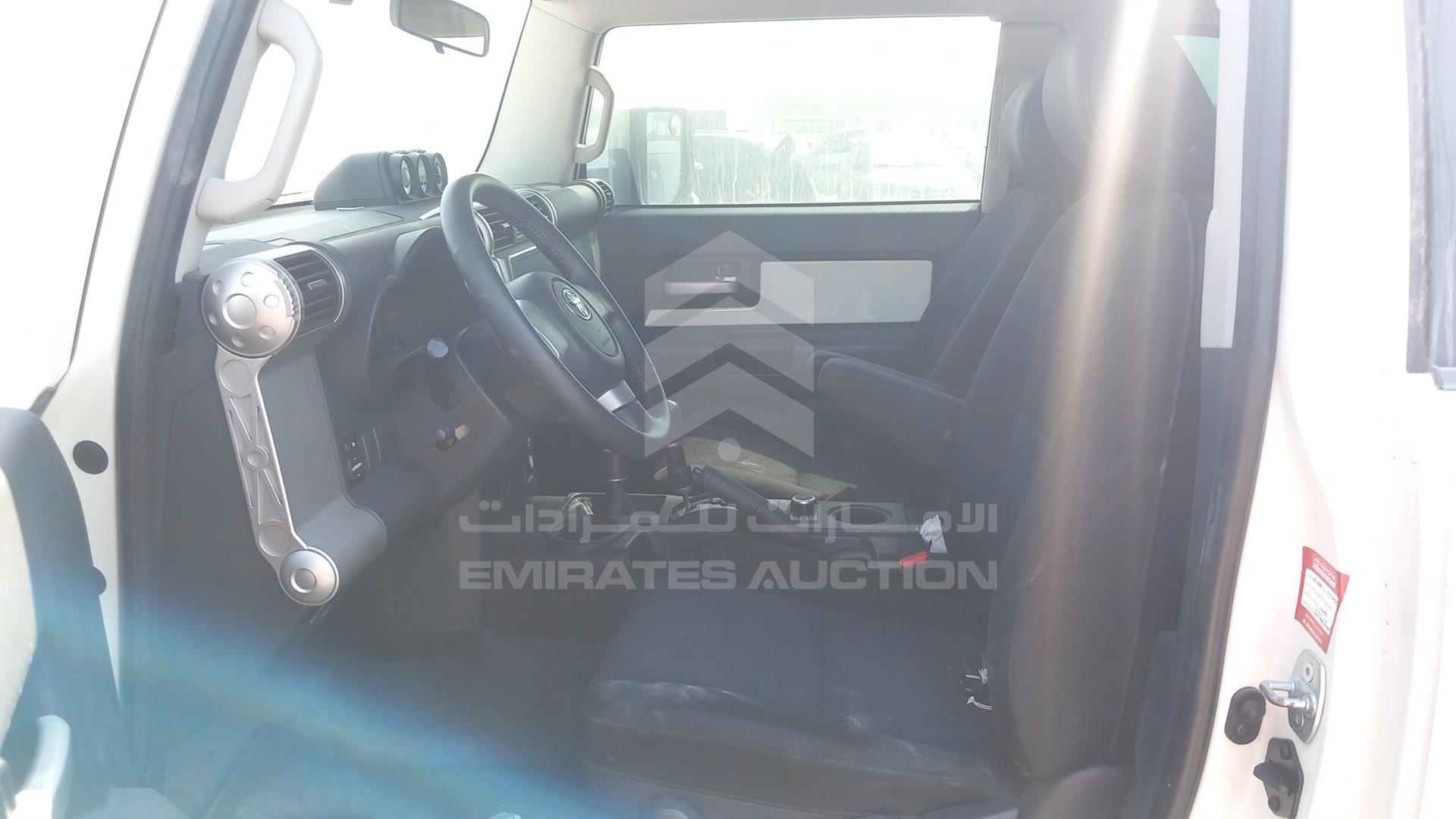 2022 TOYOTA FJ CRUISER VIN: JTEBU11F6NK266863