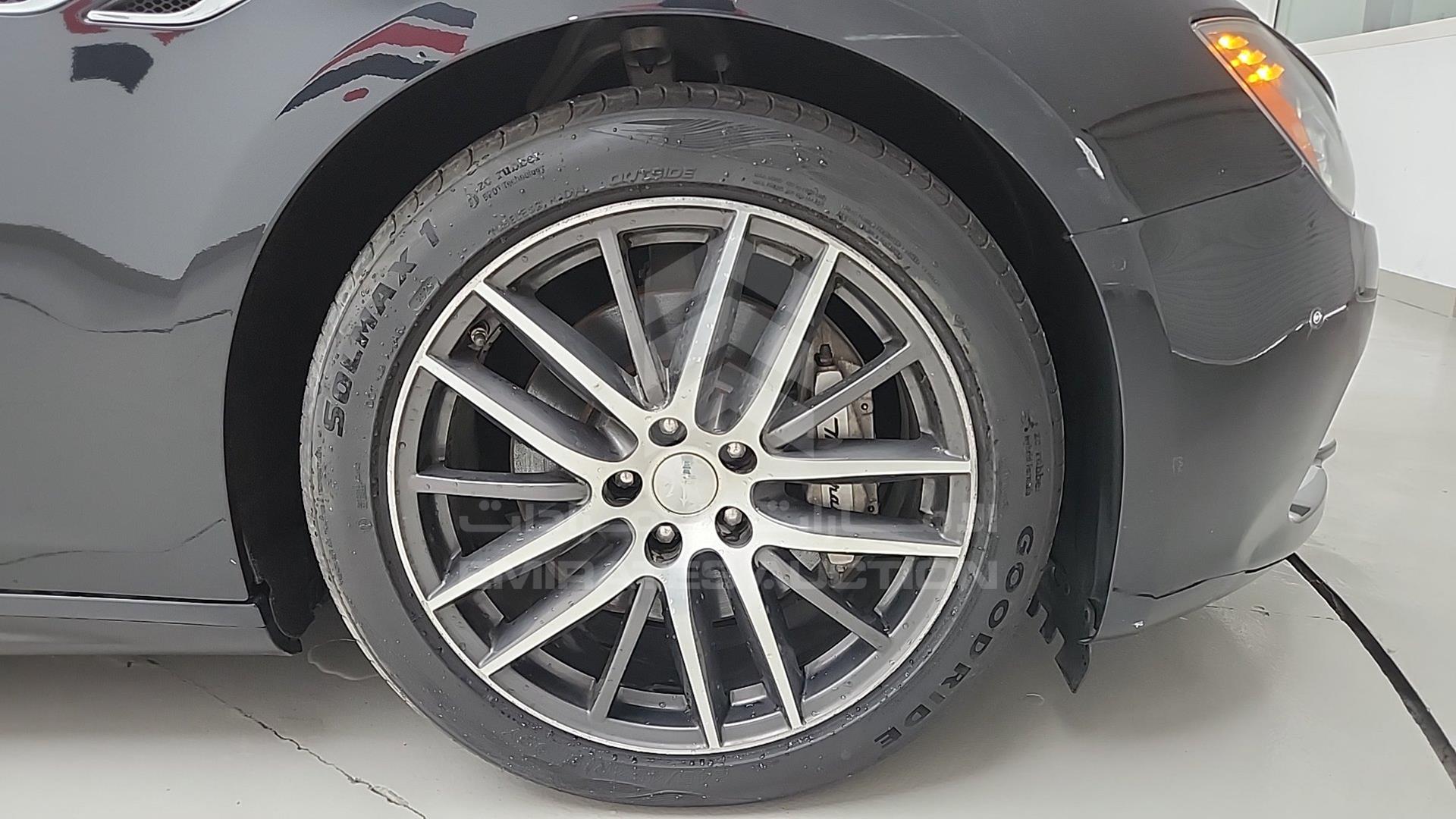 2014 MASERATI GHIBLI VIN: ZAMSS57F1E1113320