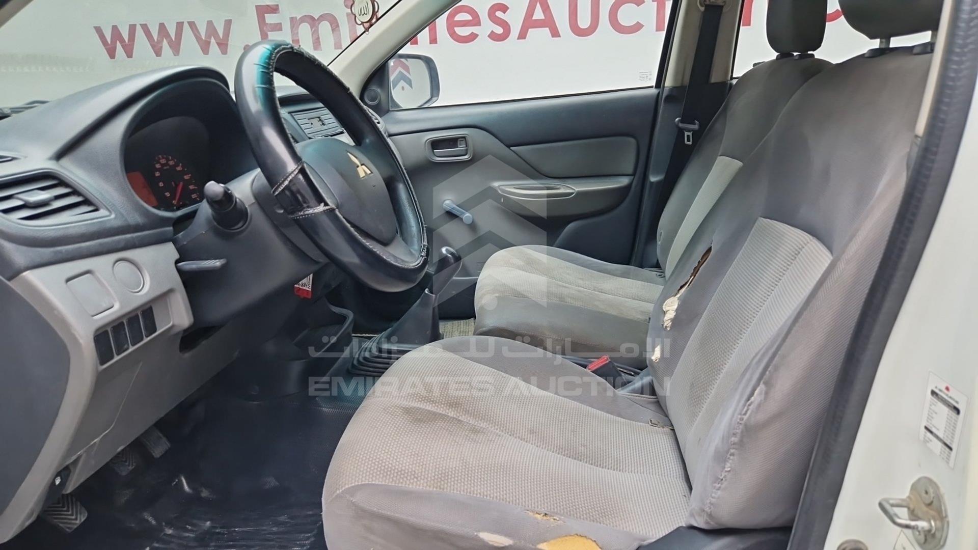 2016 MITSUBISHI L 200 VIN: MMBJNKJ30GH045384
