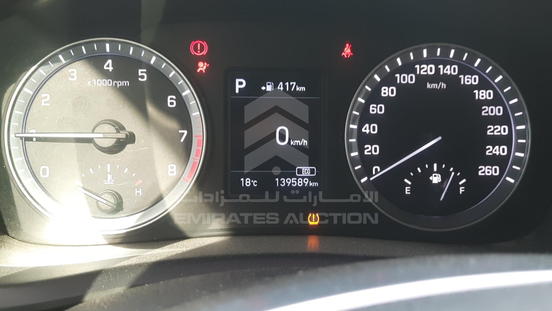 2018 HYUNDAI SONATA VIN: KMHE241G1JA419355