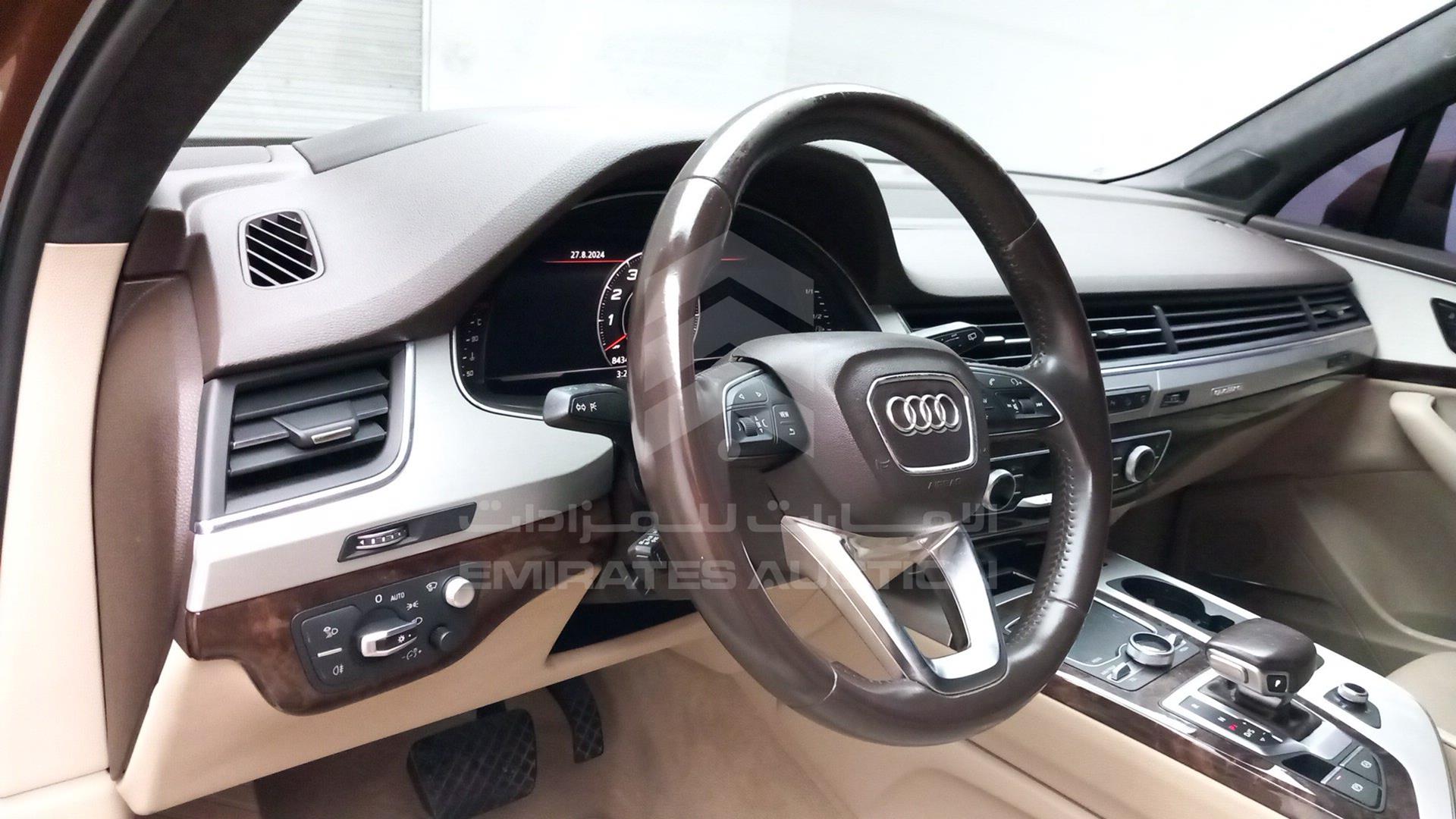 2016 AUDI Q7 VIN: WA1AGDF75GD001329