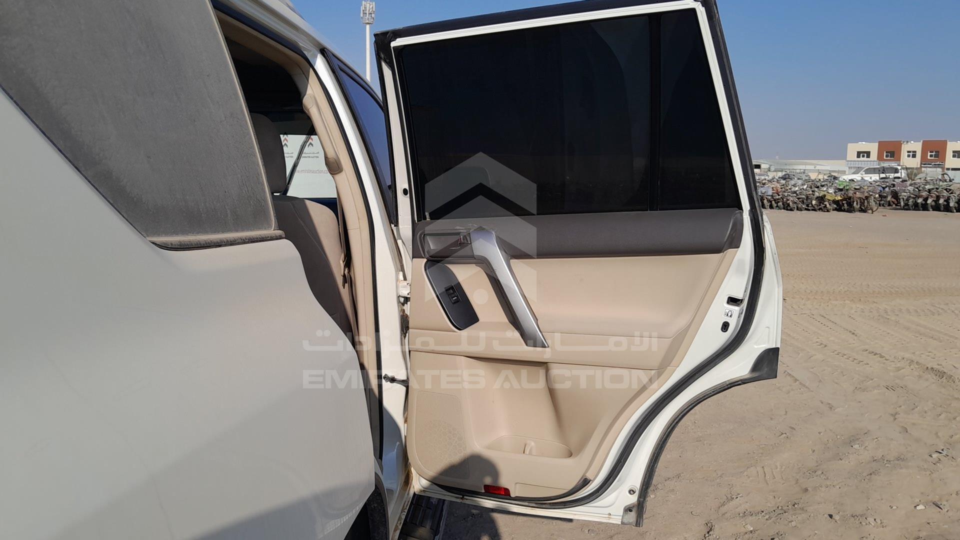 2018 TOYOTA PRADO VIN: JTEBU3FJ2JK146660