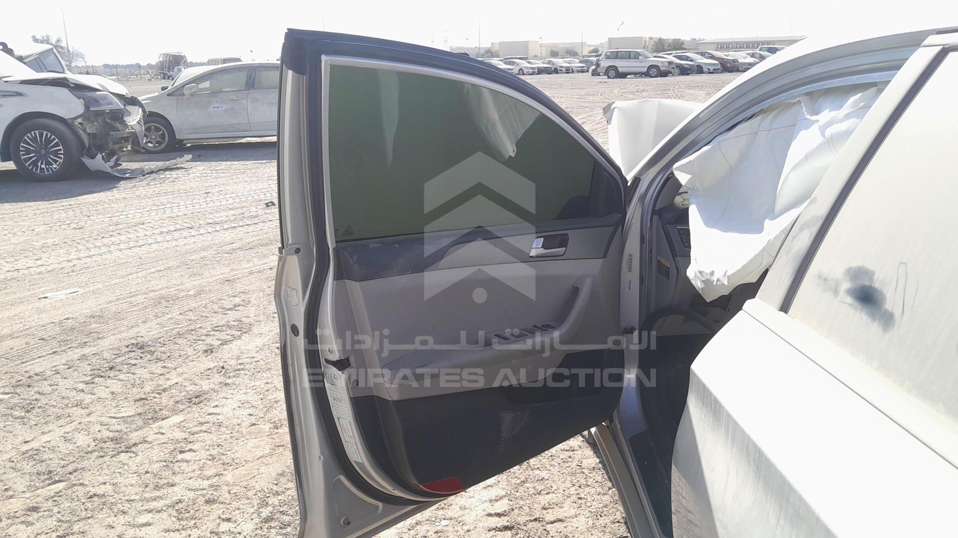 2015 HYUNDAI SONATA VIN: 5NPE24AF2FH001897