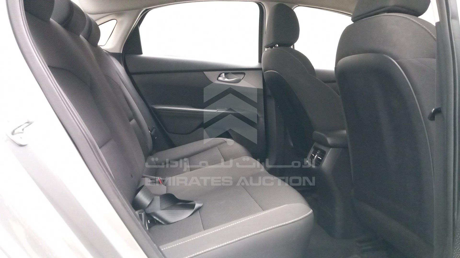 2020 KIA CERATO VIN: KNAF24164L5857182
