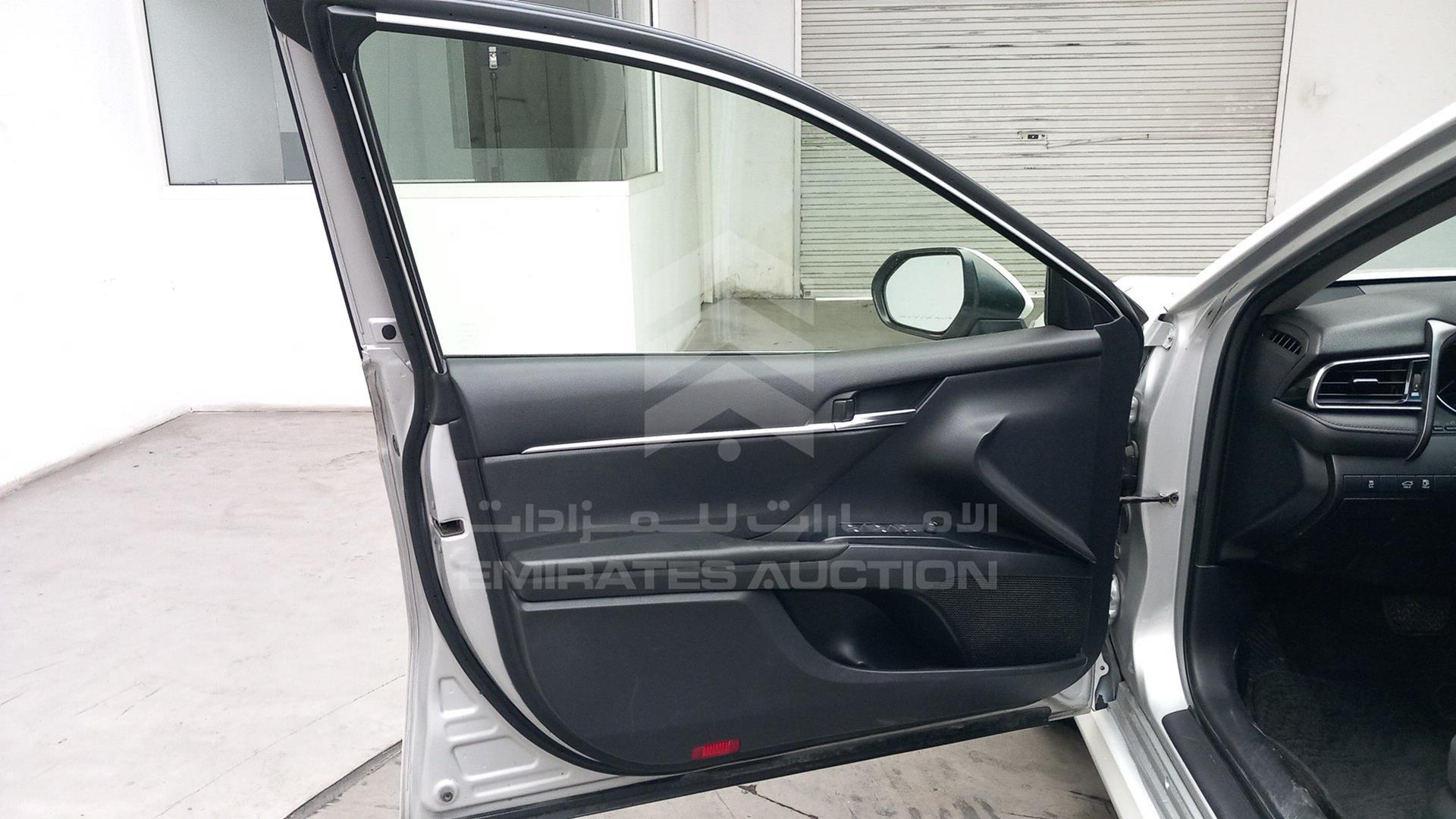 2019 TOYOTA CAMRY VIN: JTNB29HK9K3023108