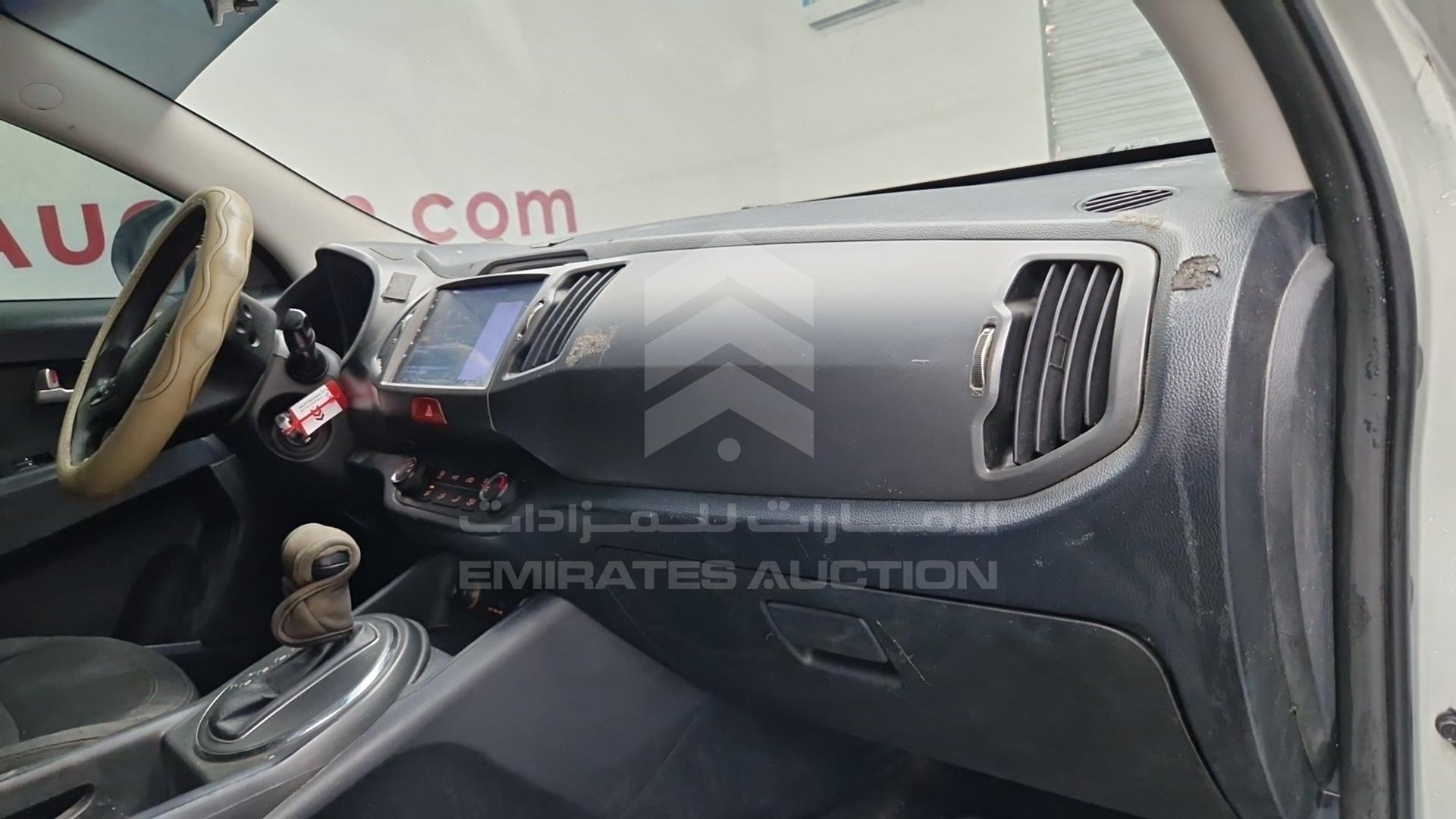 2011 KIA SPORTAGE VIN: KNAPB811XB7065010