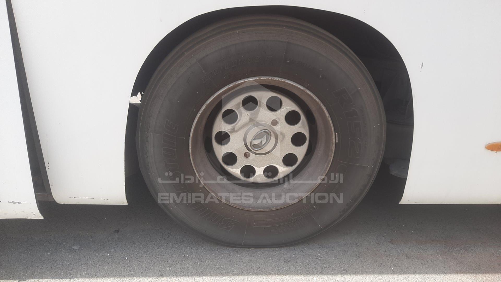 2015 KING LONG BUS VIN: LA6A1KBM2FB400223