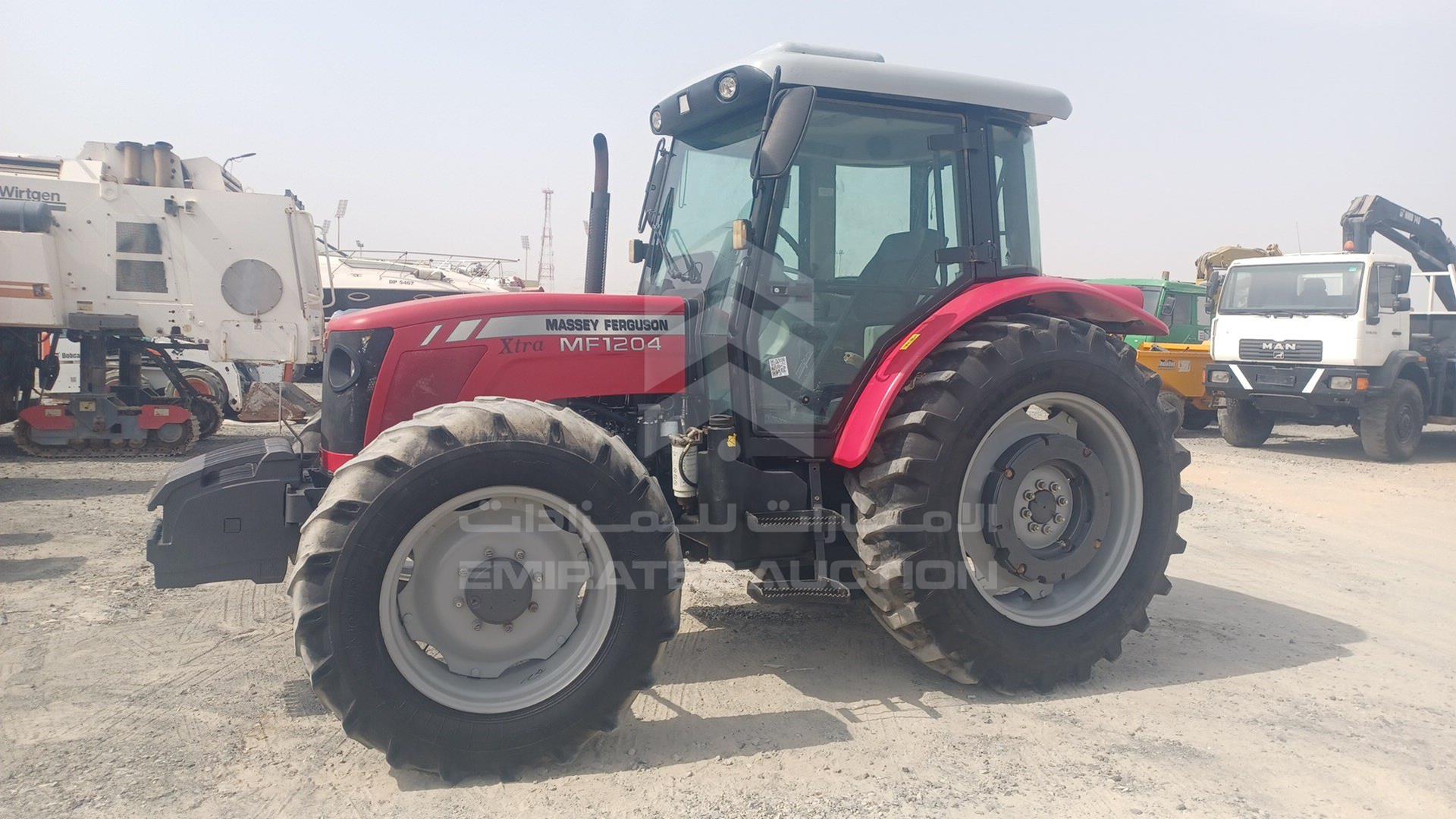 2018 MASSEY FERGUSON --- VIN: AGCM1204AF5231007