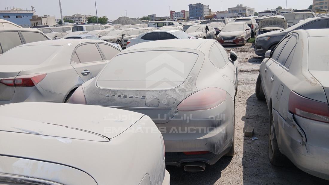2011 Porsche Panamera - Scrap without document — Rear View — Photo 6