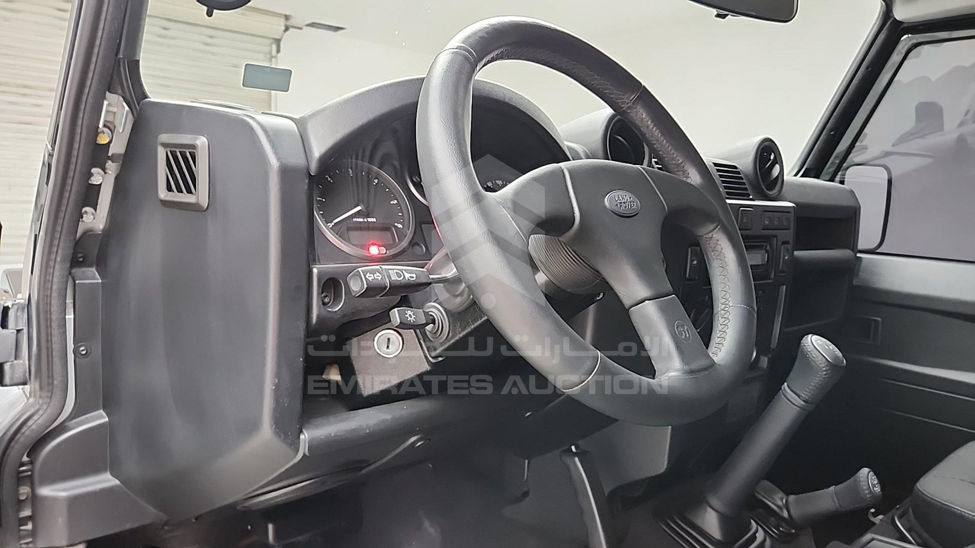 2010 LAND ROVER DEFENDER VIN: SALLDVBS8AA794793