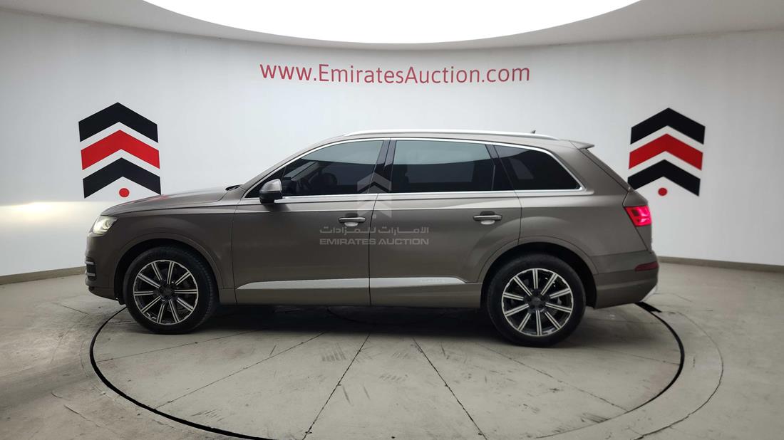 2016 Audi Q7 — Left Full View — Photo 40