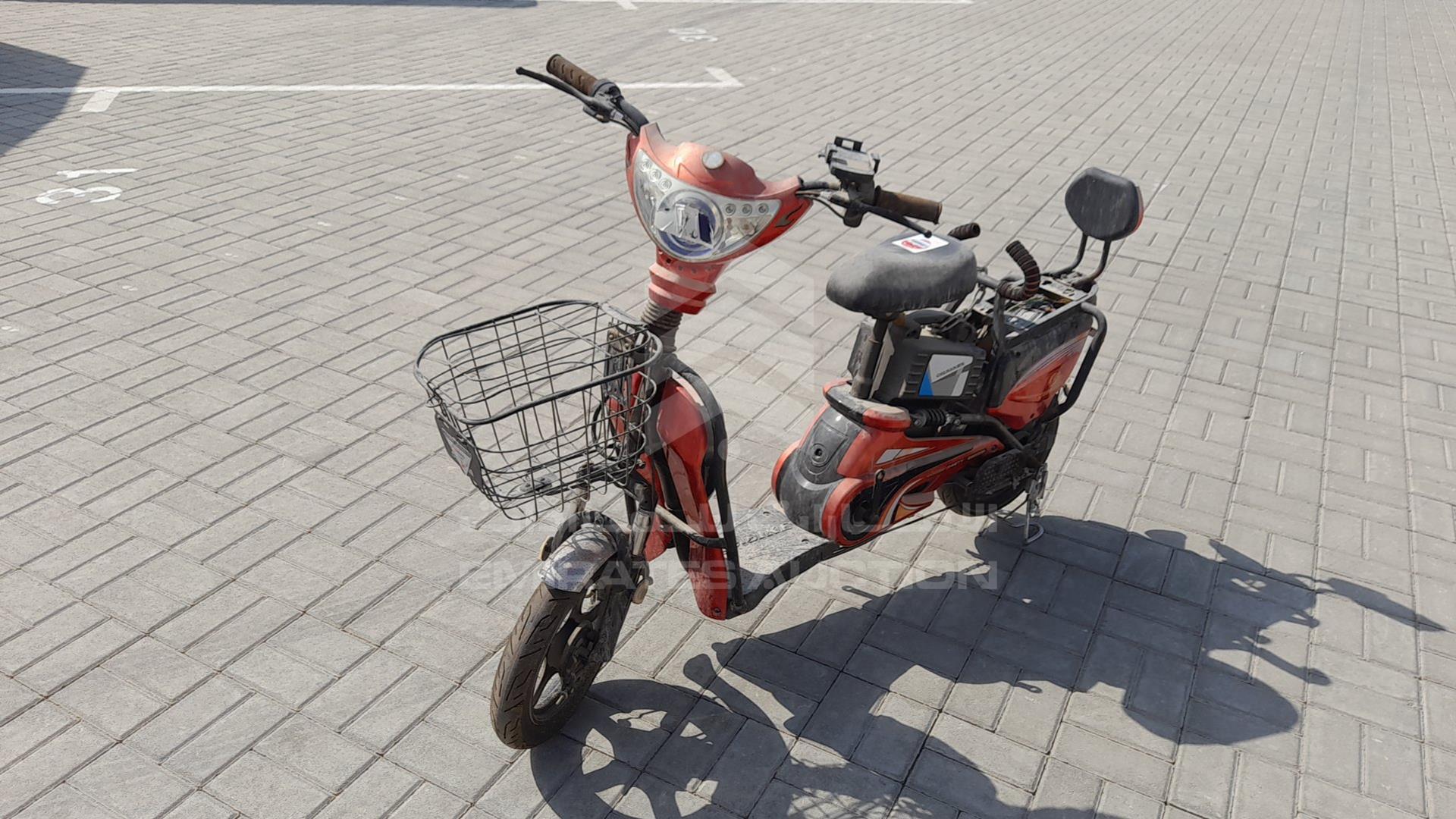 0 ELECTRIC SCOOTER --- VIN: 48V350W2310800489