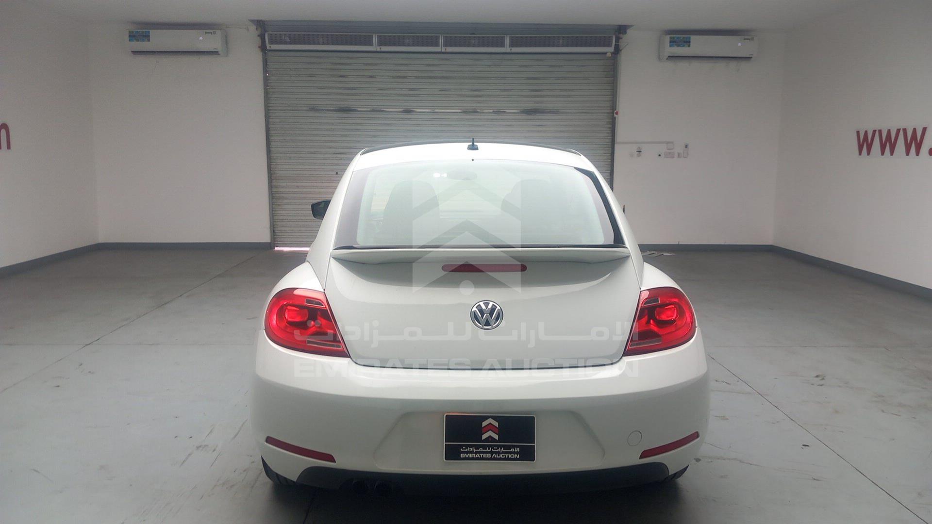 2015 VOLKSWAGEN BEETLE VIN: 3VWF17AT8FM619358
