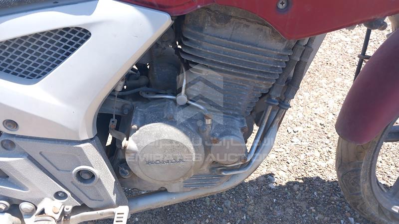 9C2MC35007R303572 Auction: EmiratesAuction Lot: 406857 9C2MC35007R303572 Honda Motorbike 2007 RED Photo 15