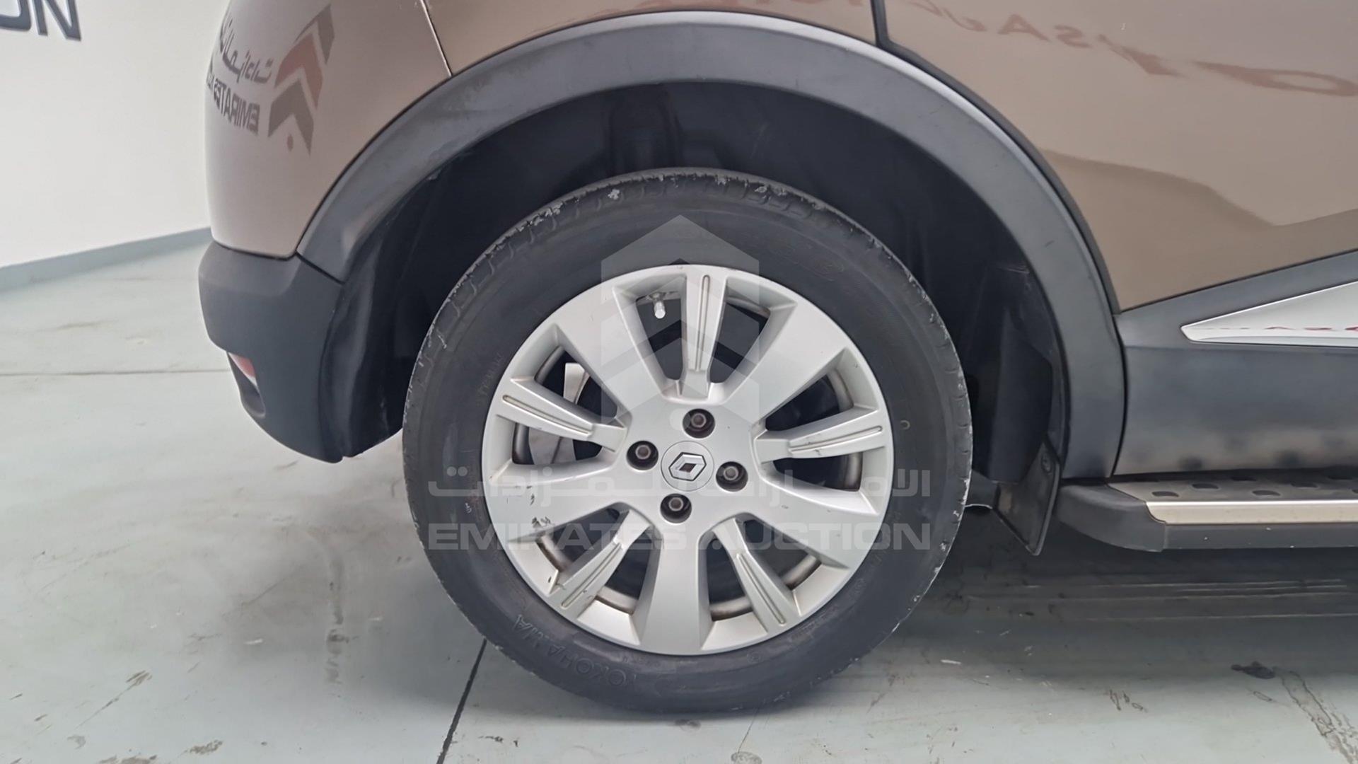 2016 RENAULT CAPTUR VIN: VF12RRHE8GW548059