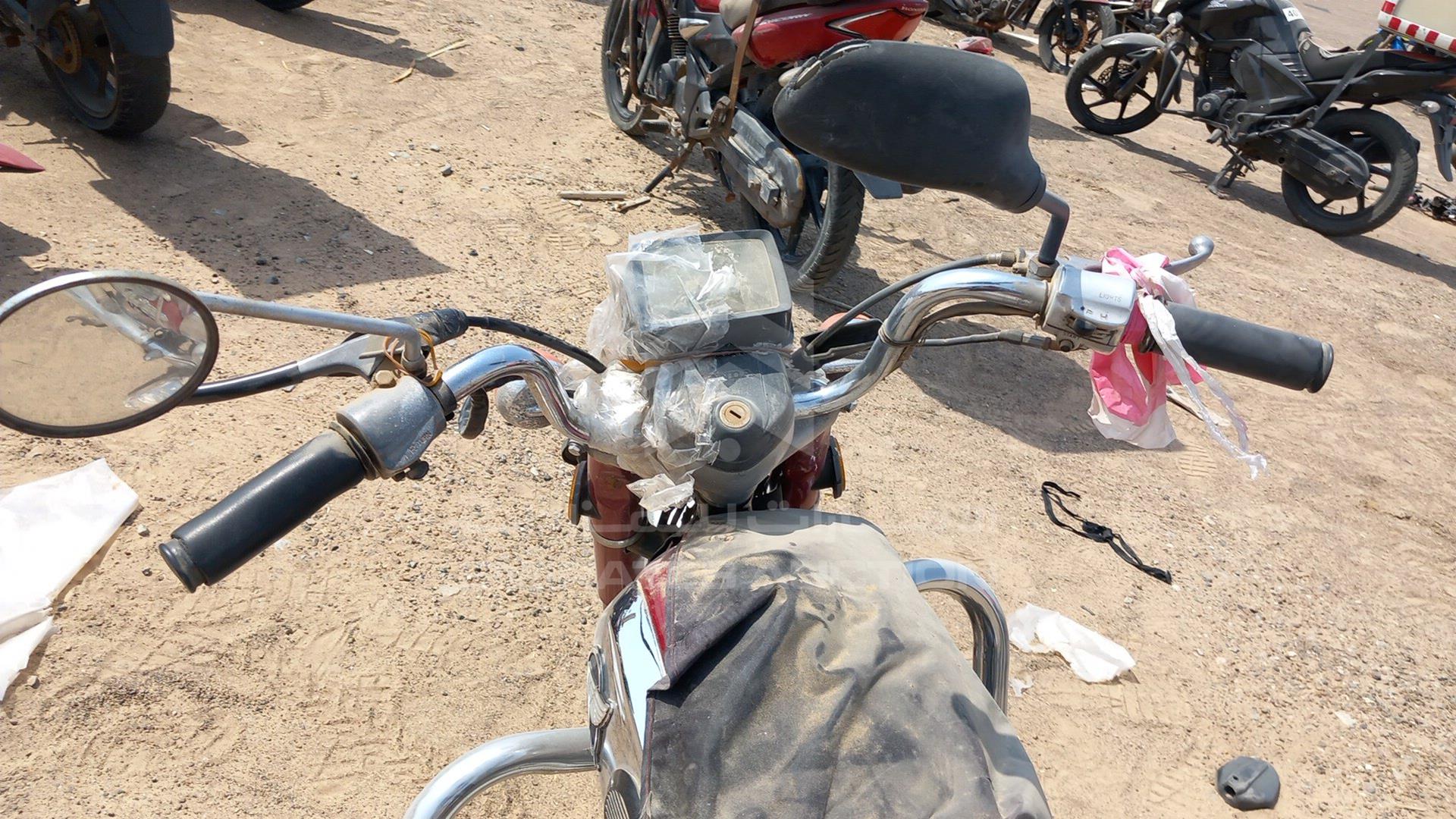 0 HONDA CD200 VIN: MA012078674