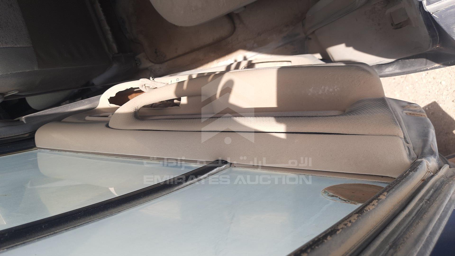 2004 TOYOTA LAND CRUISER VIN: JTECB09J443013434