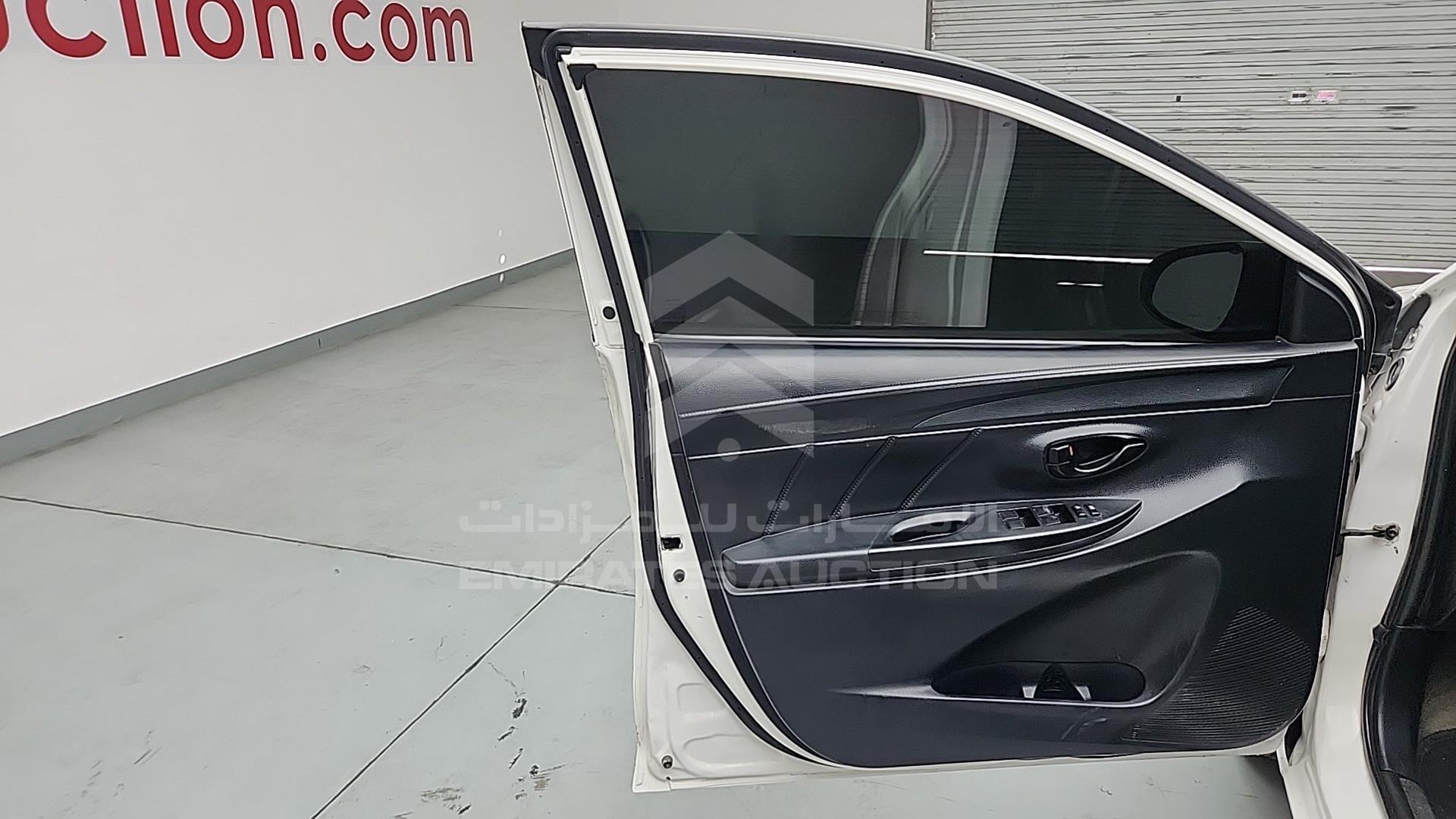 2014 TOYOTA YARIS VIN: MR2BT9F3XE1074588