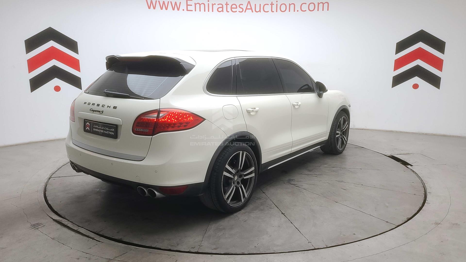 2011 PORSCHE CAYENNE VIN: WP1ZZZ92ZBLA50727