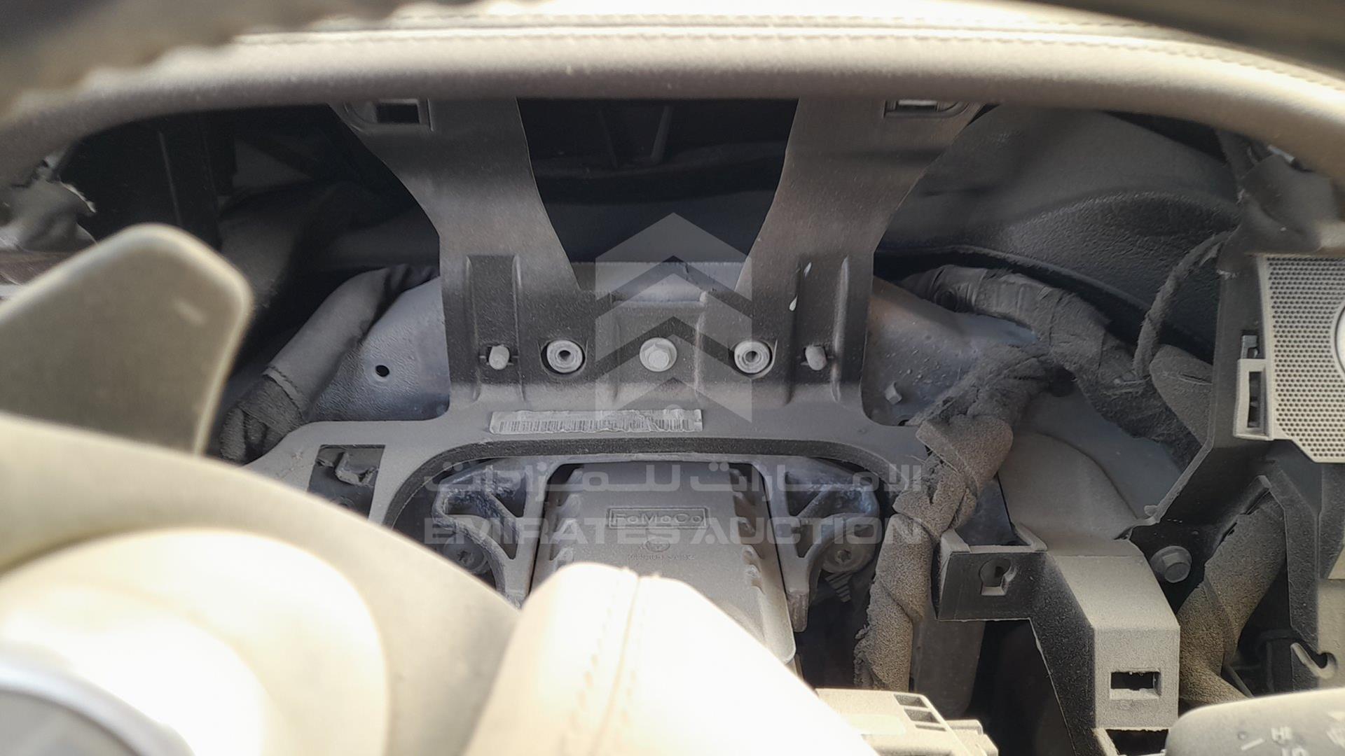 2015 RANGE ROVER VOGUE VIN: SALGA2EF4FA221276