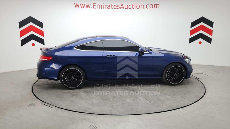 WDDWJ4JB4HF383700 Auction: EmiratesAuction Lot: 406062 WDDWJ4JB4HF383700 Mercedes C 300 2017 BLUE Photo 45