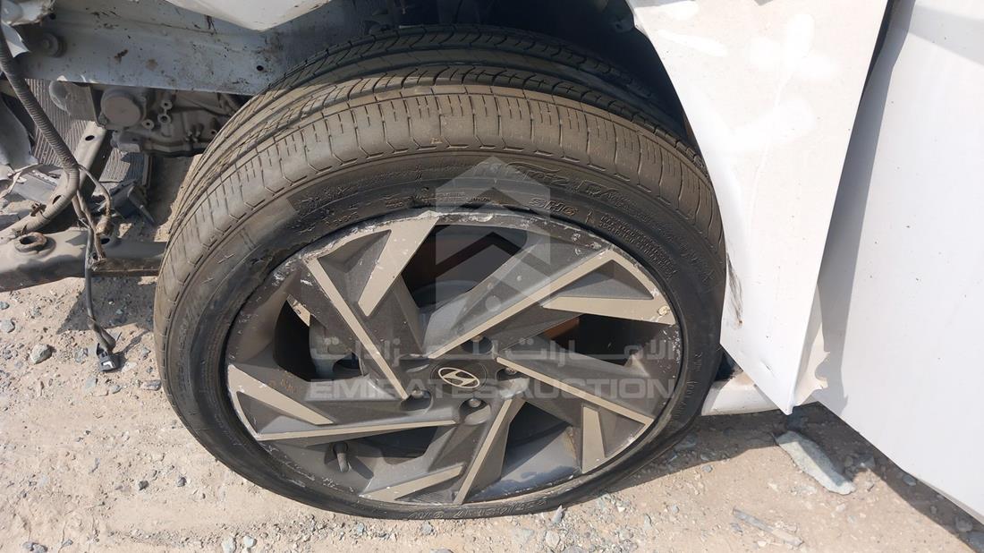 2024 Hyundai Elantra — Front Left Tyre — Photo 30