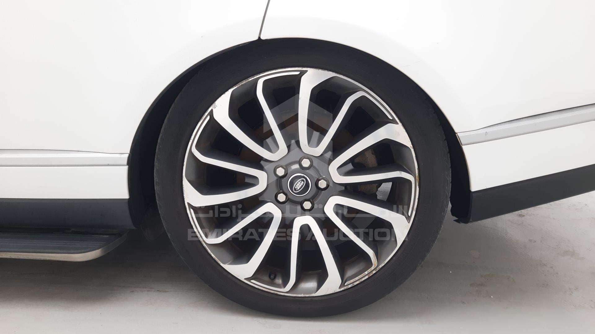 2013 LAND ROVER RANGE ROVER VIN: SALGA2EF4DA113270