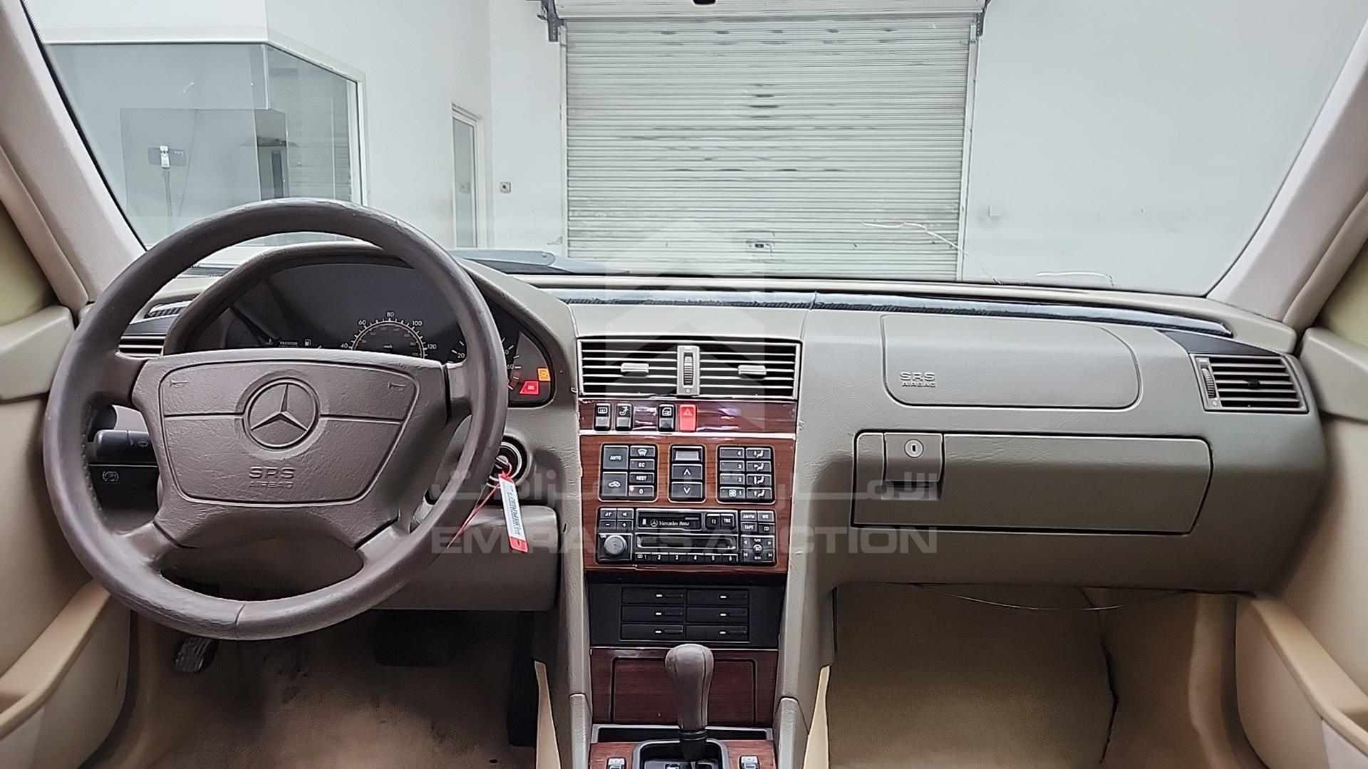 1995 MERCEDES C 220 VIN: WDBHA22E8SF311310