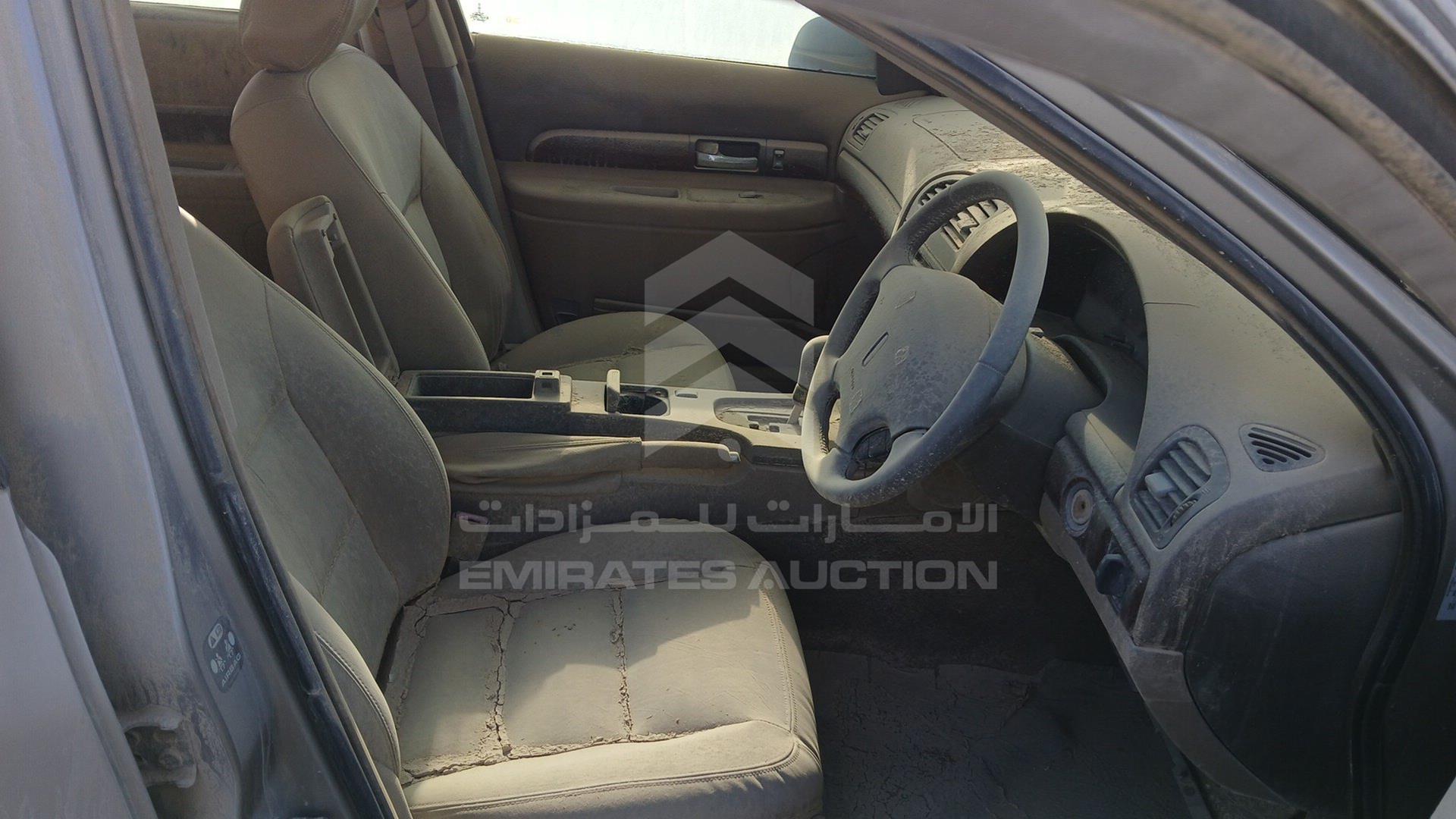 2000 LINCOLN MKZ VIN: 1LNHM86S5YY777894